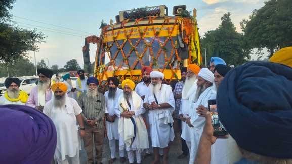 Nagar Kirtan from Assam was welcomed with a shower of flowers