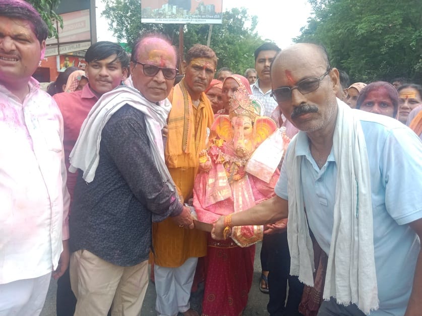Farewell to Lord Gajanan by taking out a procession