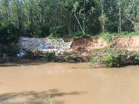 Demand for construction of permanent embankment arose in Haibatpur