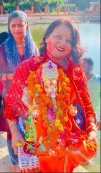 Farewell to Ganpati by taking out procession with pomp and show