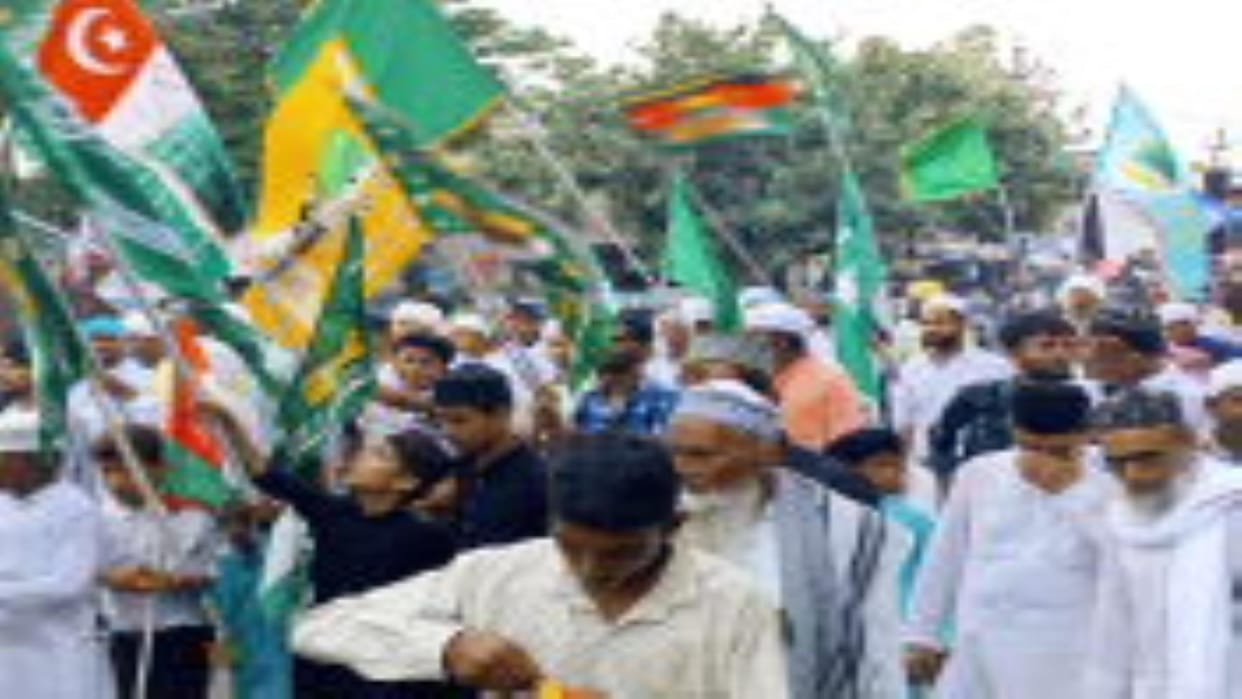 Eid Miladunnabi procession taken out with pomp and splendor