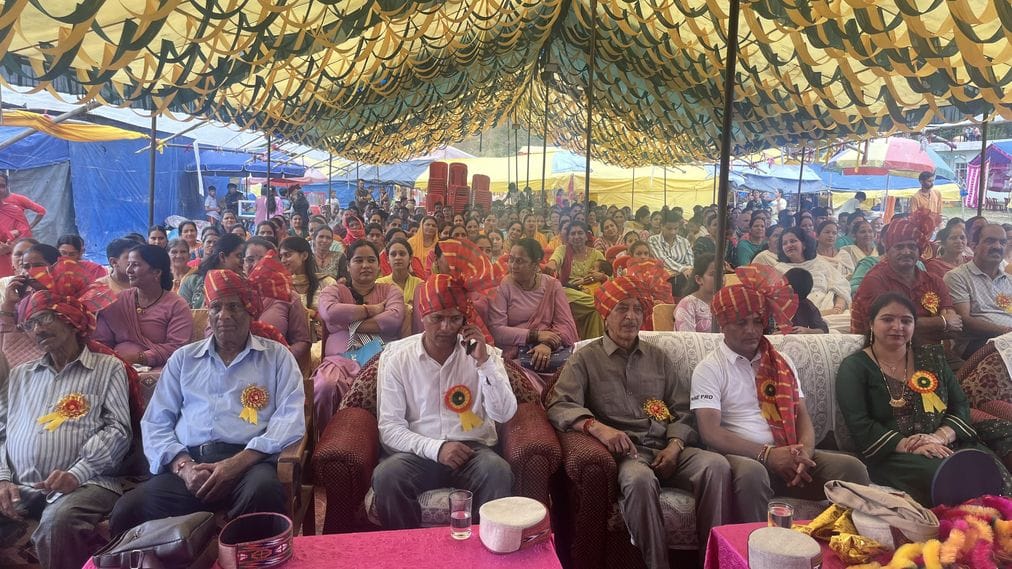 Hardgalu fair begins with cow worship