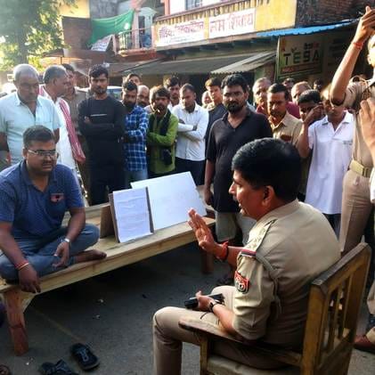 Traders took to the streets when the theft was not disclosed