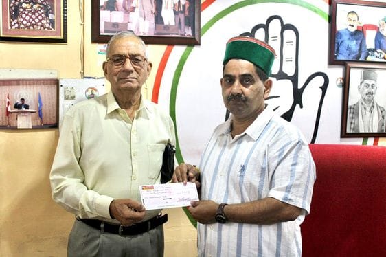 Retired Deputy Director donated 21 thousand rupees to the disaster relief fund