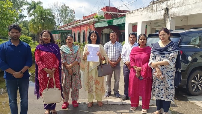 The building of the Government Women's College has become dilapidated, the staff is spending every day in fear