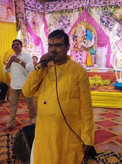 The pandal resonated with Ganpati bhajans