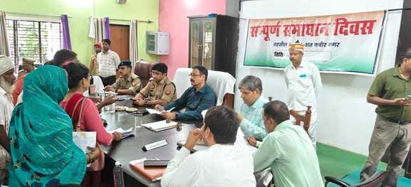 There was a pile of complaints on the Sampoorna Samadhan Diwas, only 29 were resolved