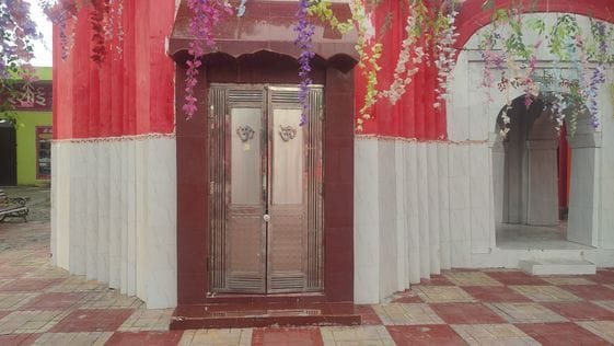 As soon as the lunar eclipse started, the doors of the temples were closed