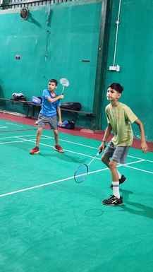 Somil Kamboj and Yashika victorious in badminton