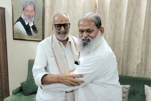 Former Odisha Governor Prof. Ganeshi Lal met Energy Minister
