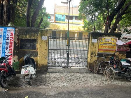 Councillor's husband put a lock on the marriage hall, corporation broke it, case filed