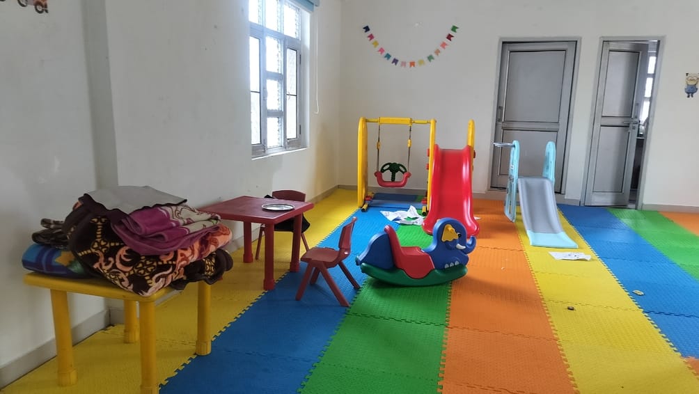Without furniture and water, the crib centre is a problem