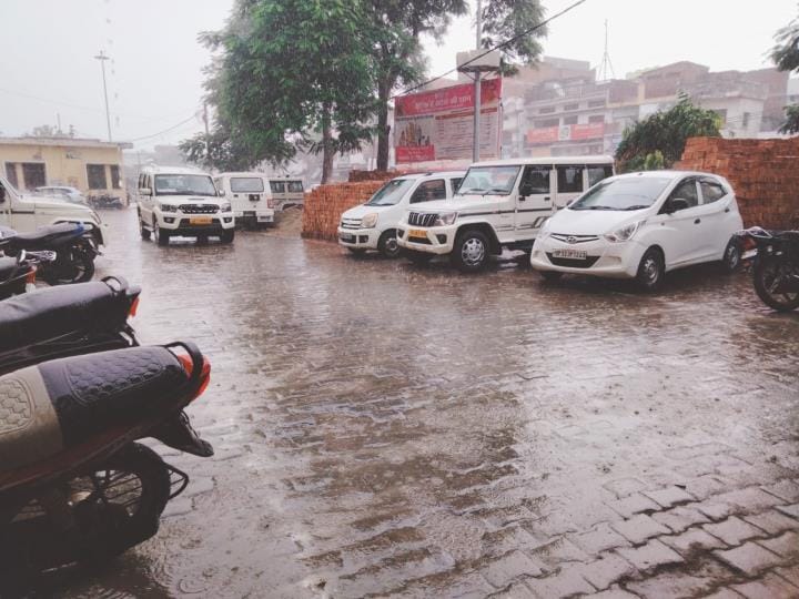 Light rain occurred intermittently, no relief from humidity