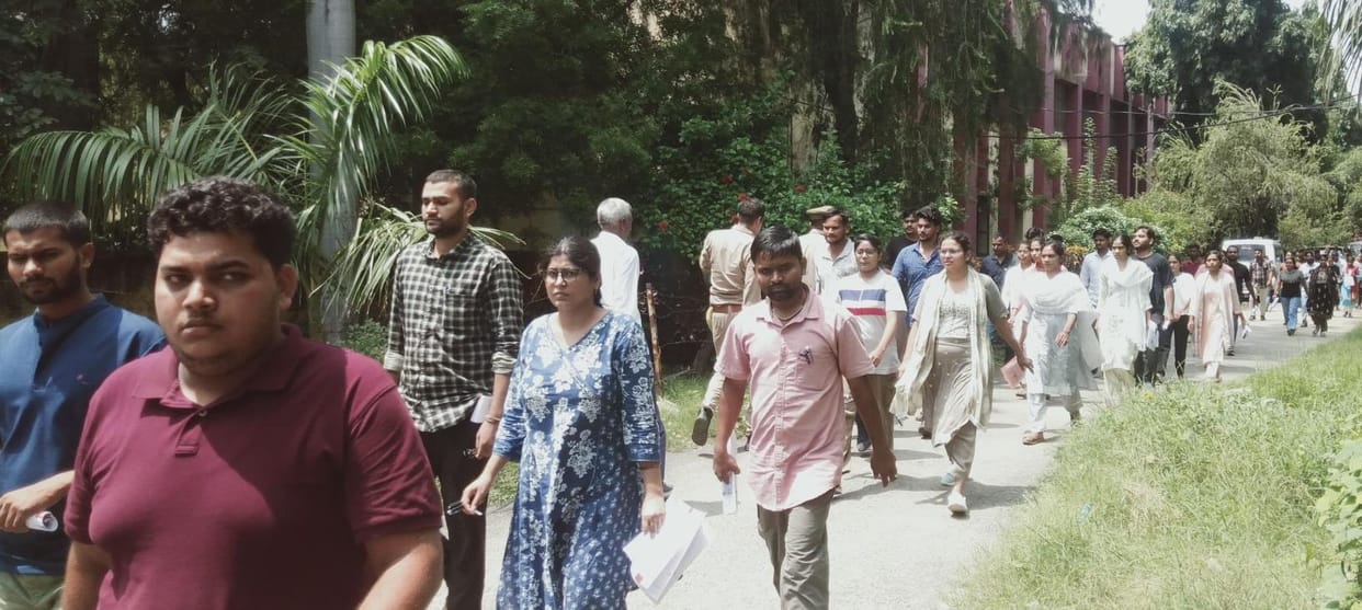 3816 candidates were absent in PET