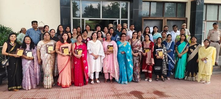 Rotary Club Sonipat Ardent honored 43 teachers