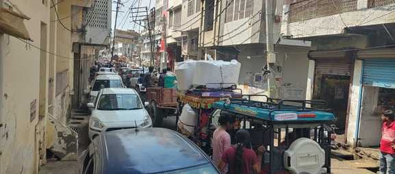 Roads shrunk due to the pressure of immersion yatras and examinees, jammed for hours