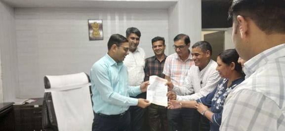 Fasting was held in protest against geo-fencing and memorandum was submitted