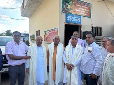 A cheque for the grant amount was handed over to Shri Gopal Gaushala