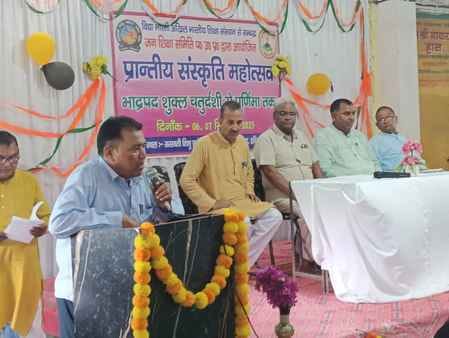 Students were told the ancient history of Hastinapur