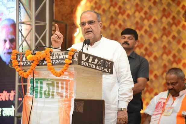 UP: Bhupendra Chaudhary hits back at Akhilesh Yadav's statement on Deepotsav