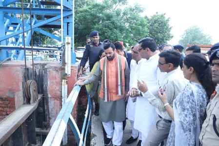 Those whose houses and shops were damaged due to waterlogging will get compensation: CM