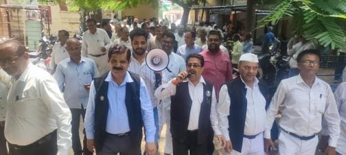 Tehsil advocates raised their voice