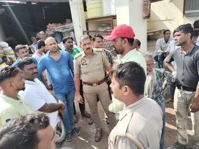 firozabad news worker death hungama