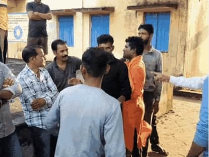 Balaghat News: Teacher beaten up for molesting student on Teachers' Day