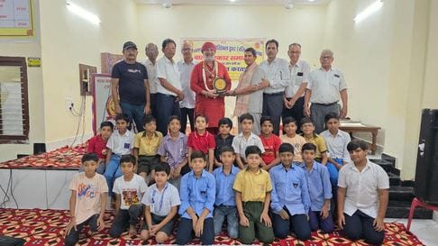 Instead of cursing fate, understand yourself: Naresh