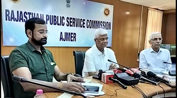 आरपीएससी अध्यक्ष यूआर साहू ने परीक्षाओं में प्रश्न-पत्रों की सुरक्षा व्यवस्था को लेकर दी सफाई