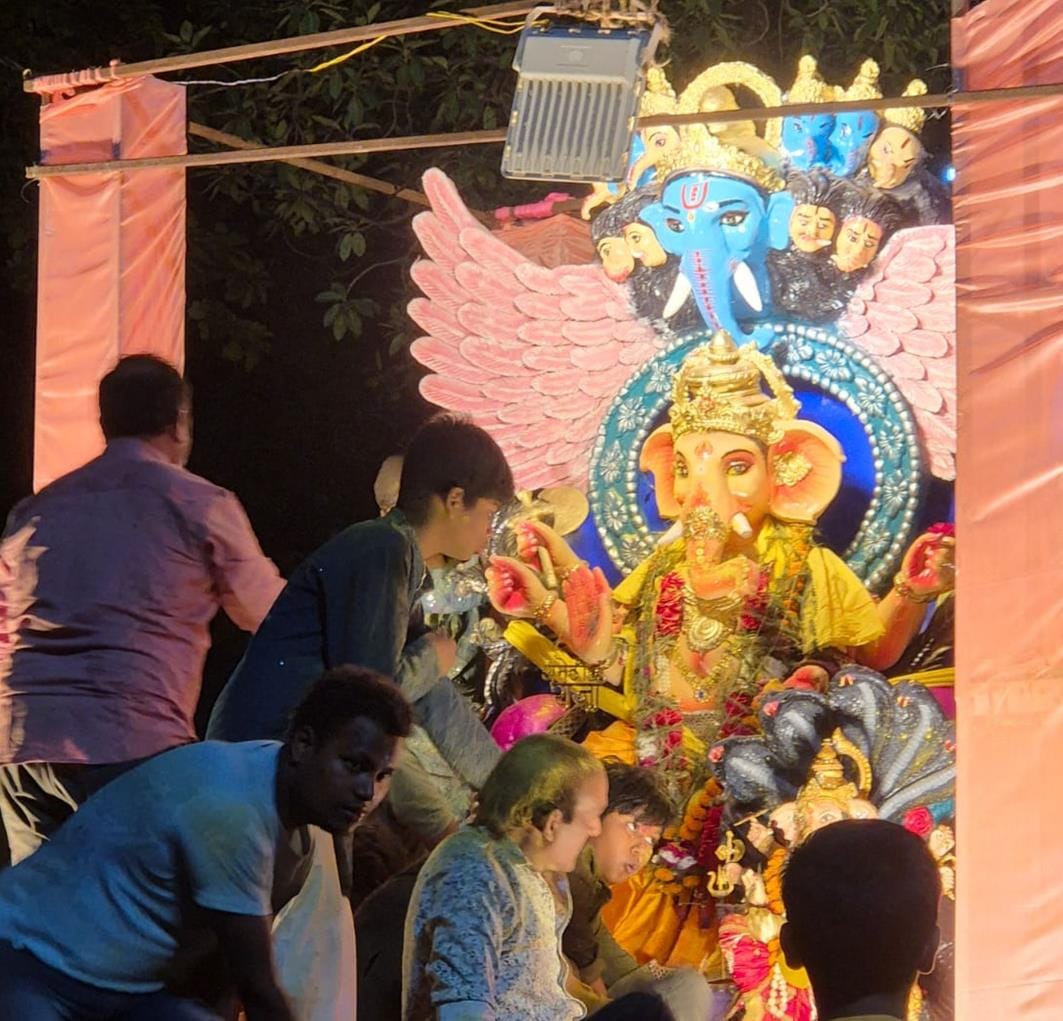 Farewell to Ganpati Bappa with moist eyes