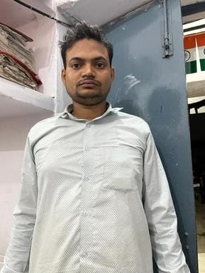 Akhand Pratap was successful in hiding his identity during the preliminary investigation due to swelling on his face