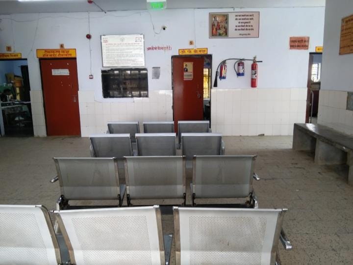Patients did not find doctors in Jan Arogya Mela and got upset