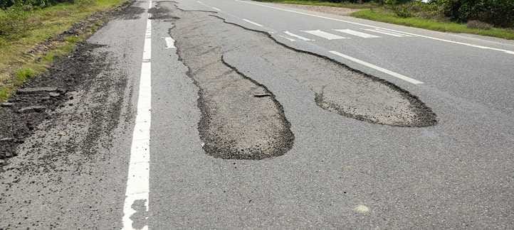 Waterlogging situation on roads is over, wounds turned into deep pits