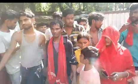 Love vanishes in front of Mamta, woman leaves her lover and goes with her husband