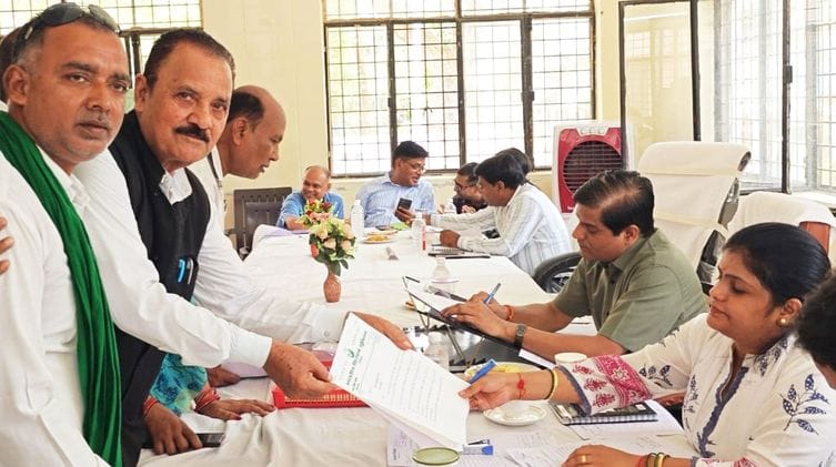 Bhakiyu Tikait group submitted a memorandum to SDM