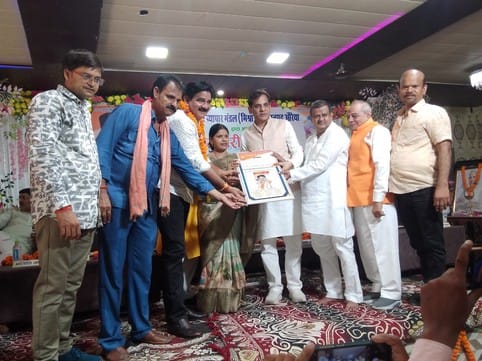 Online system is a threat to the security of the country: Mukund