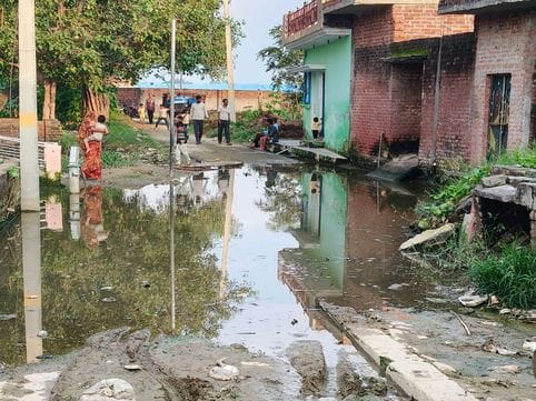 Mosquitoes are breeding due to dirt and waterlogging, fever patients increased