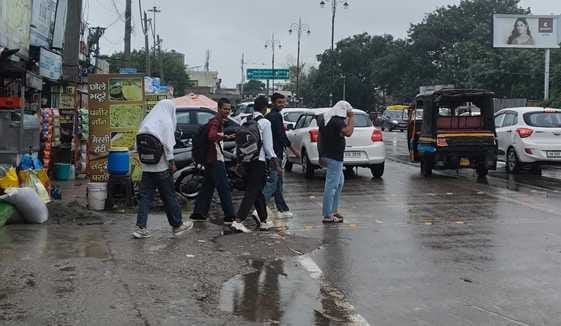 Weather Alert: Heat and humidity will trouble Delhiites again, drizzle will bring relief next week