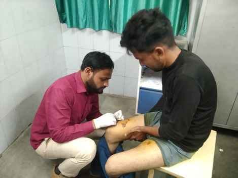 Delivery boy attacked by dogs, injured