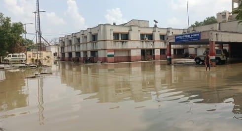 Difficulties increased due to closure of medical college, patients wandered for treatment