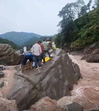 Rope became a lifeline in Bratal and Bagheli