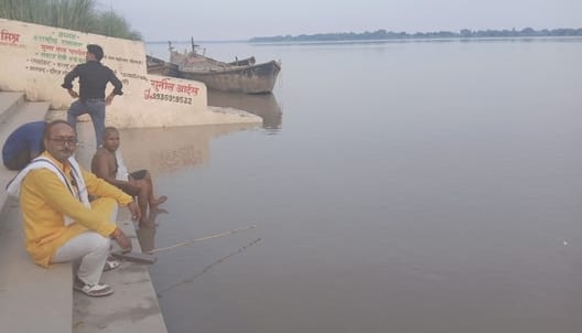 12 stairs of Ganga Ghat drowned, foundation of ashram submerged