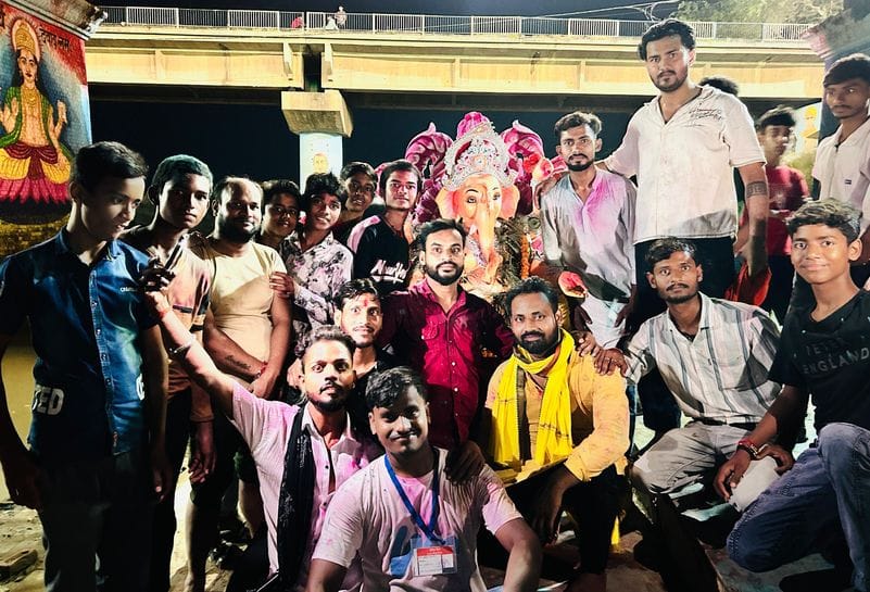 Siddharthnagar News : Vignaharta was bid farewell amidst cheers