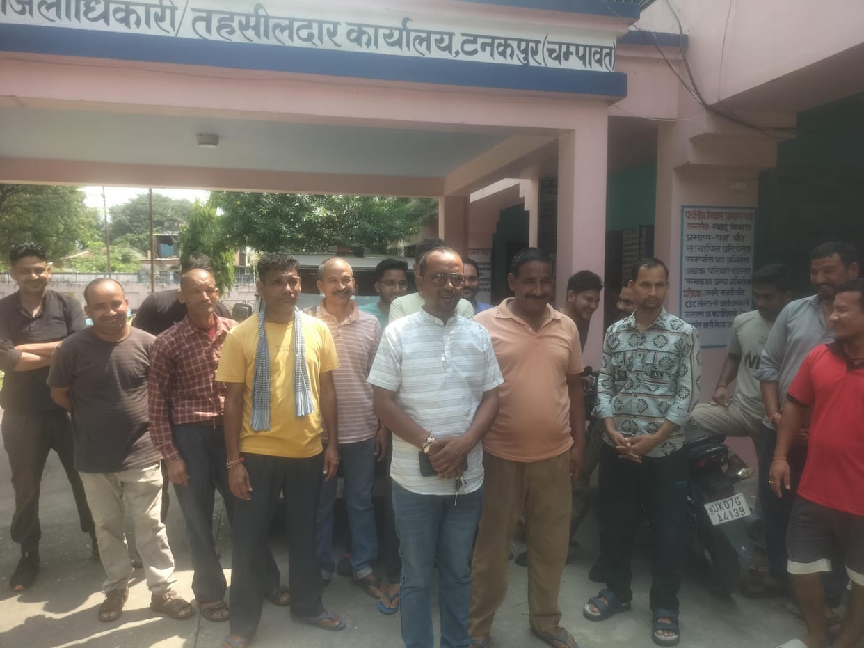 Taxi owners raised the demand for refund of money
