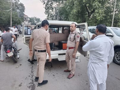 Sadhaura police issued challans to 15 drivers