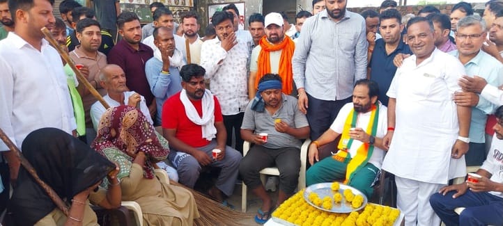 MLA Atri heard the problems of sanitation workers
