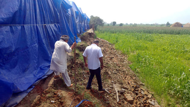 The wall of the storehouse collapsed in Kalayat