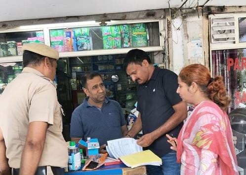 Challans are being issued to small shopkeepers, but big businessmen are being favoured