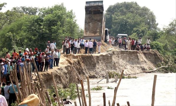 The embankment broke down where the Ganges stream collided